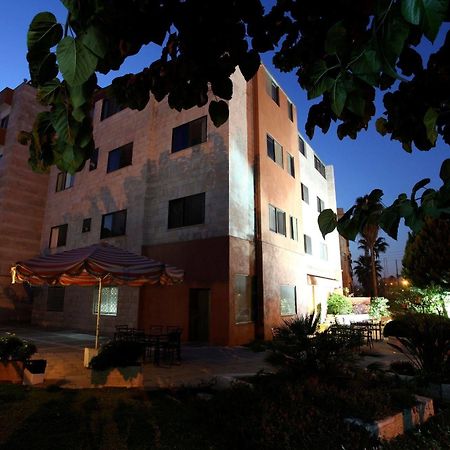 Barakat Hotel Apartments Ammán Kültér fotó