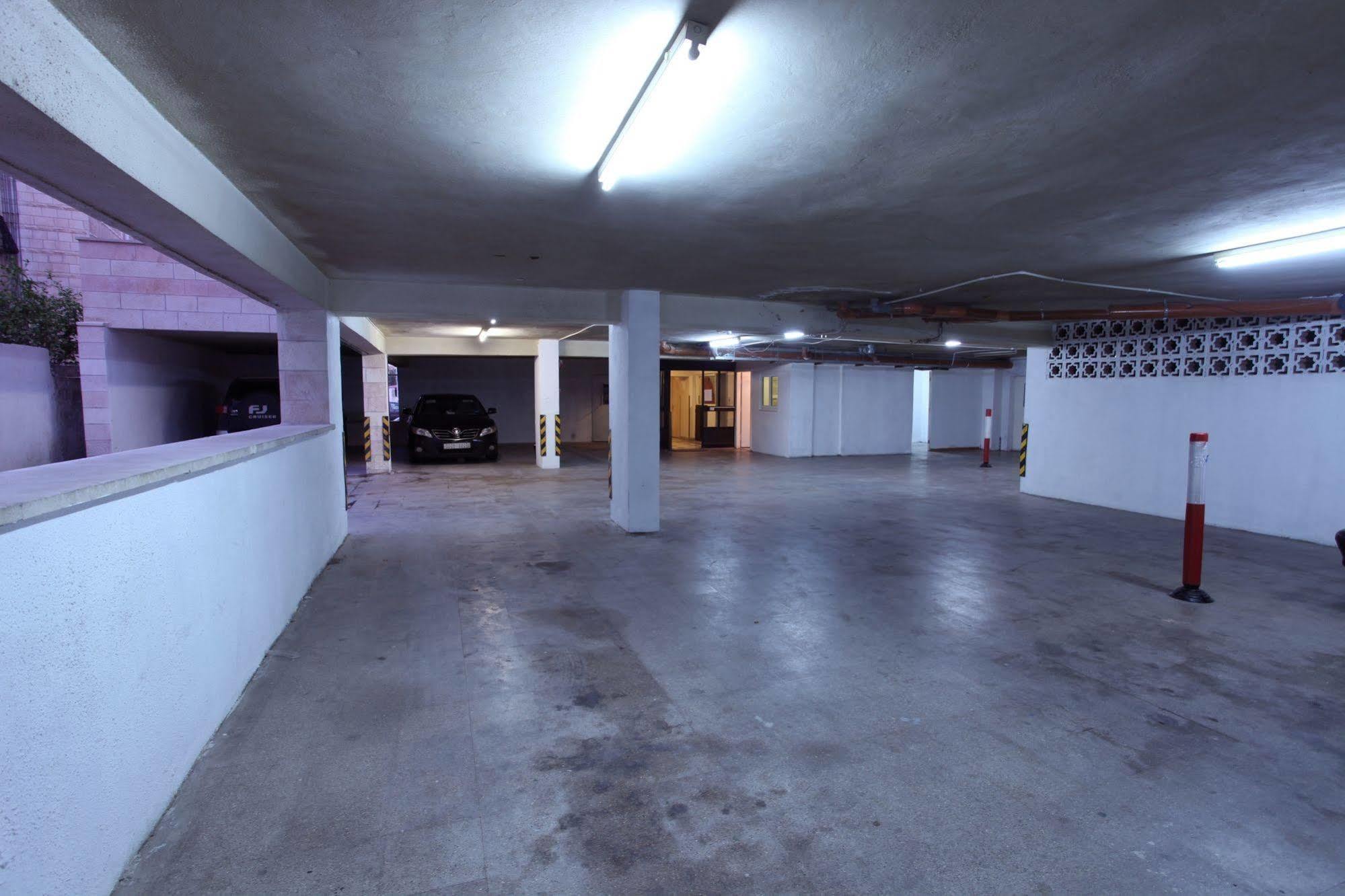 Barakat Hotel Apartments Ammán Kültér fotó
